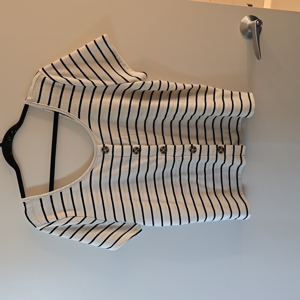 Torrid black and cream stripped shirt with button details